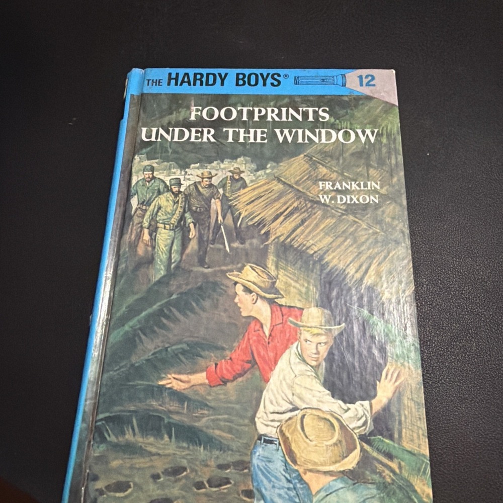Hardy Boys 12: Footprints under the Window by Franklin W. Dixon (1933,..)!